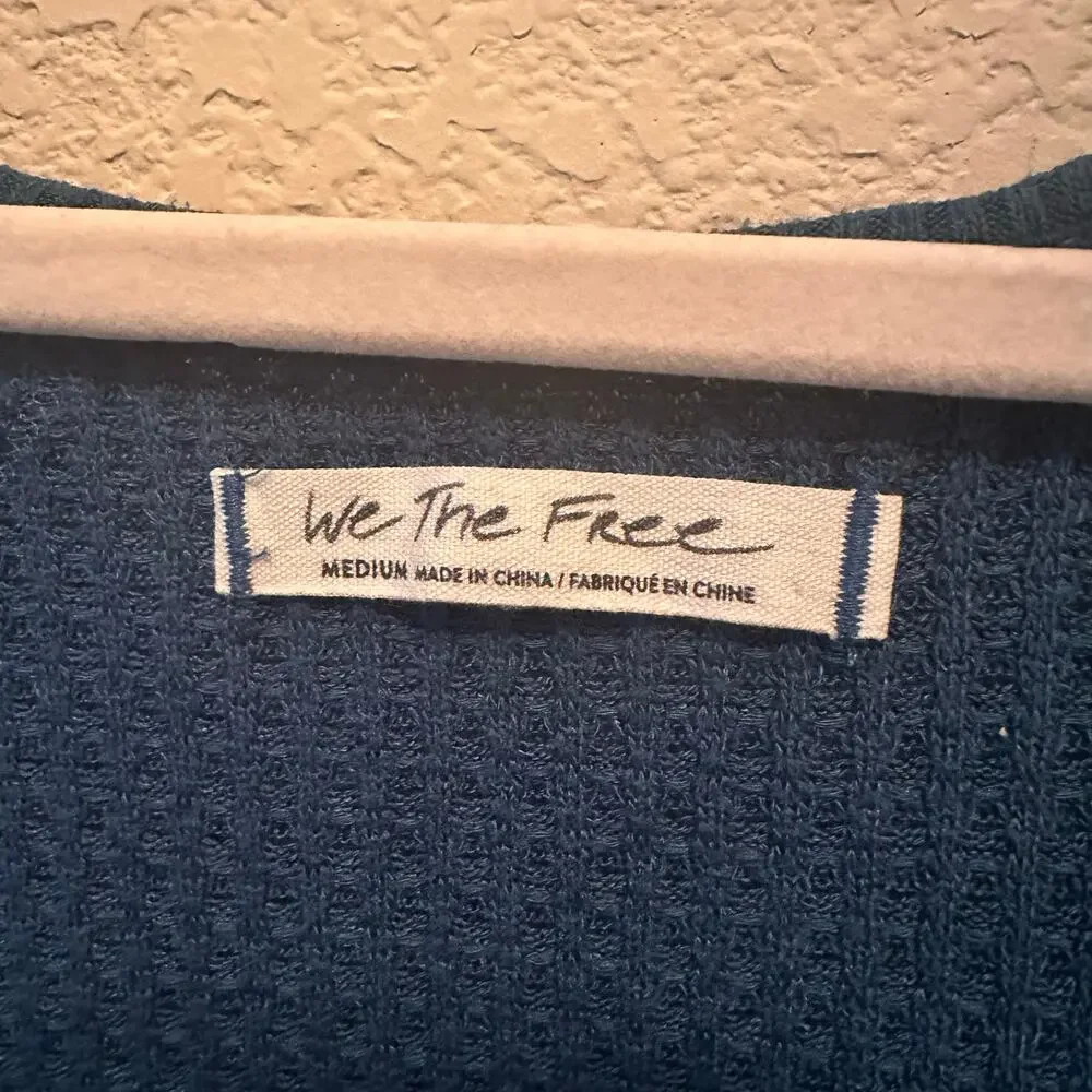 We The Free | Size M Womens long Sleeve V Neck Blouse